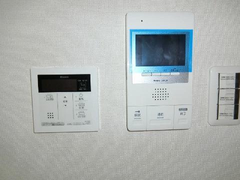 セキュリティ　ＴＶモニターホンと給湯