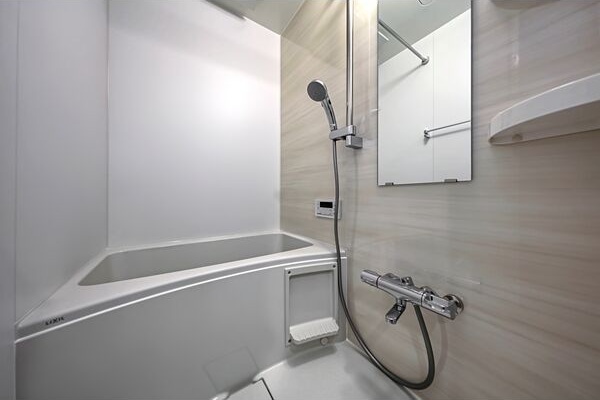 バス・シャワールーム　※写真は同じマンションの違う部屋のものになります。