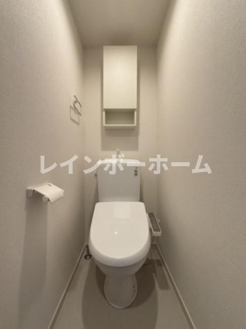 トイレ　※同施工会社参考写真