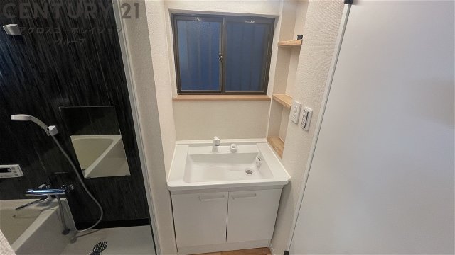 洗面設備　独立洗面化粧台付きでおすすめです！