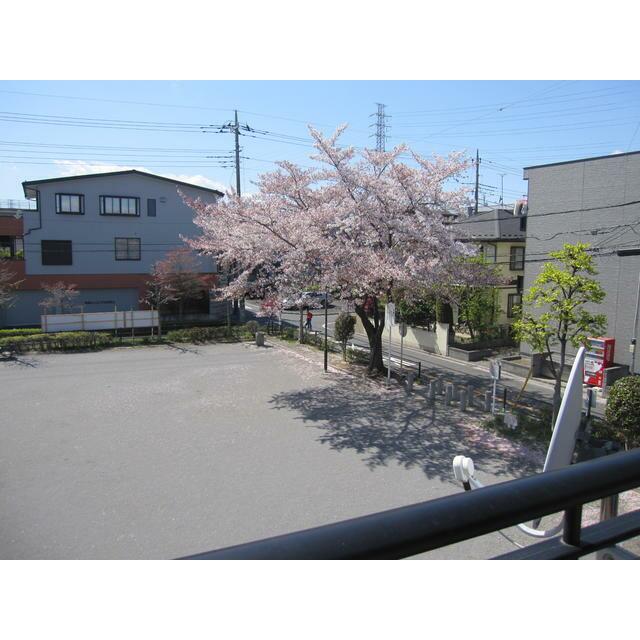 眺望　隣地は公園