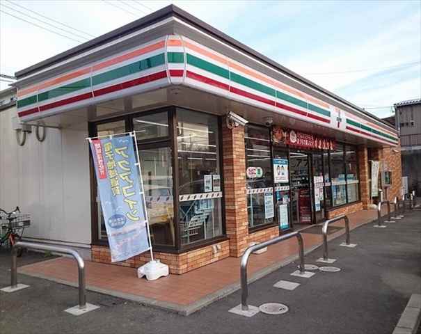 コンビニ　セブンイレブン木更津真舟店（コンビニ）まで350m