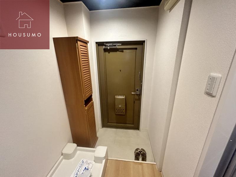 玄関　同施工会社・同型モデルの室内です。（参考写真・イメージ写真）