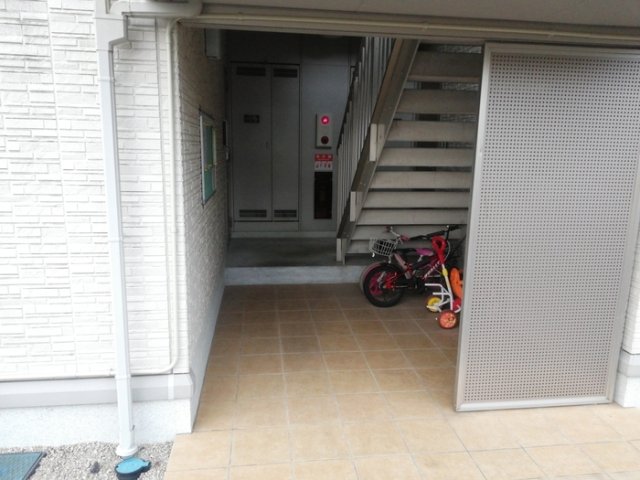 エントランス　清潔なエントランス♪
