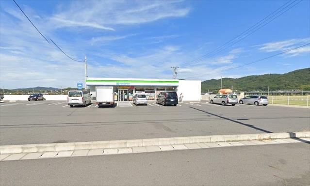 コンビニ　ファミリーマート 山陽インター店（コンビニ）まで2575m
