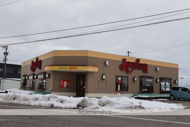飲食店　ジョイフル高岡インター店（飲食店）まで595m