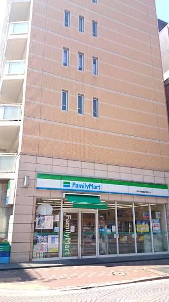 コンビニ　ファミリーマート麻布十番商店街通り店（コンビニ）まで127m