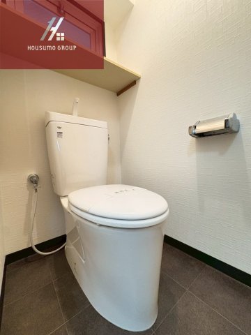 トイレ　落ち着いた玄関です