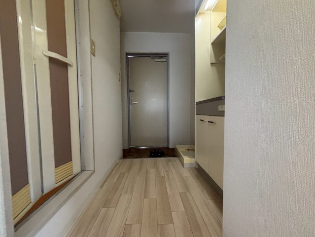 玄関　※別部屋写真