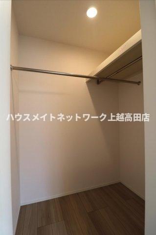 収納　ウォークインクローゼット