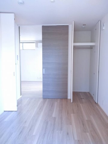 その他部屋・スペース　★明るいフローリングの角部屋です★