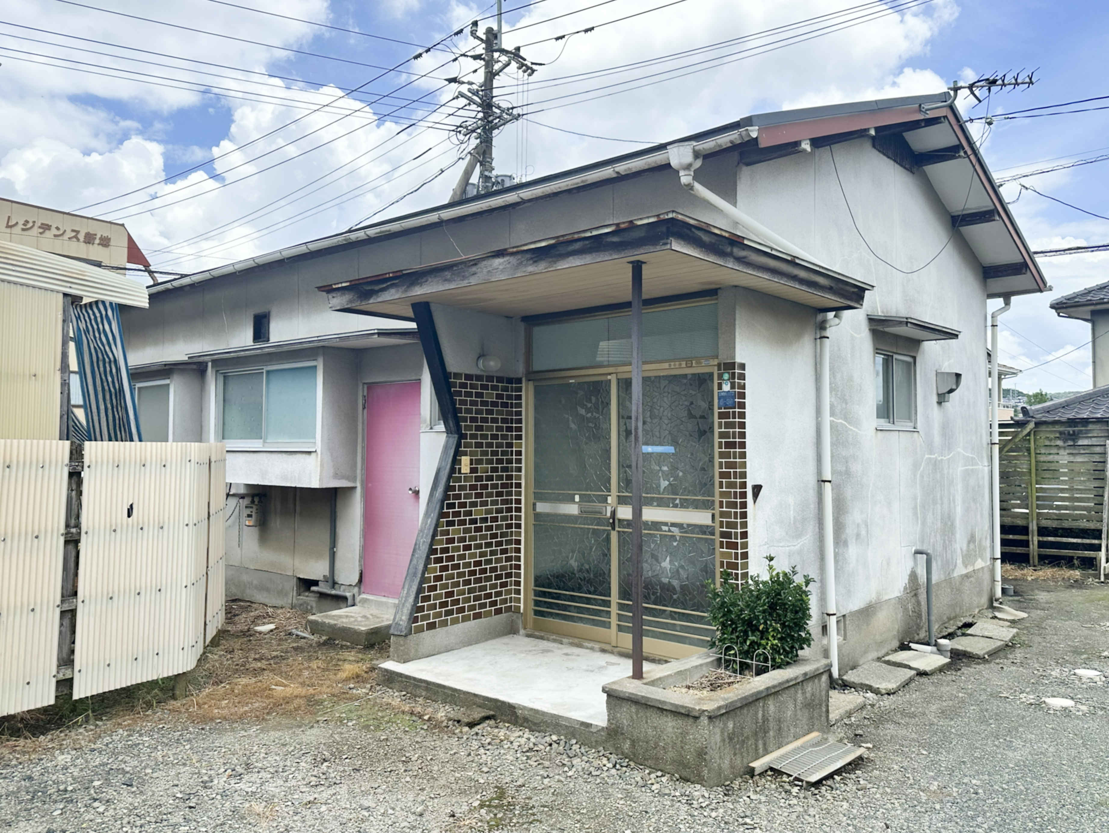 建物外観　ペット相談可能な３DKの物件です♪