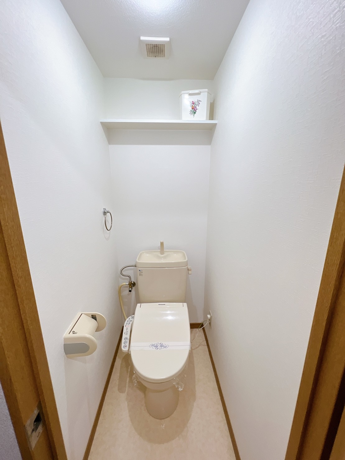 トイレ　トイレは洋式で、ウォシュレットを設置しています。