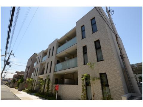 建物外観　オートロック付きで安心です♪