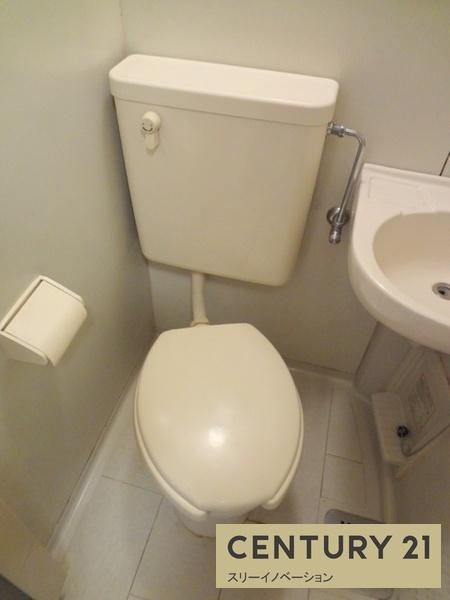 トイレ　写真は参考写真