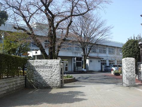 小学校　戸田市立美谷本小学校（小学校）まで322m