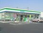 コンビニ　ファミリーマート（コンビニ）まで660m