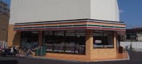 コンビニ　セブンイレブン 足立千住曙町店（コンビニ）まで427m