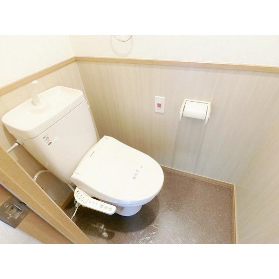 トイレ　同タイプ別階部屋