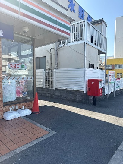 コンビニ　セブンイレブン木更津駅東口店（コンビニ）まで346m