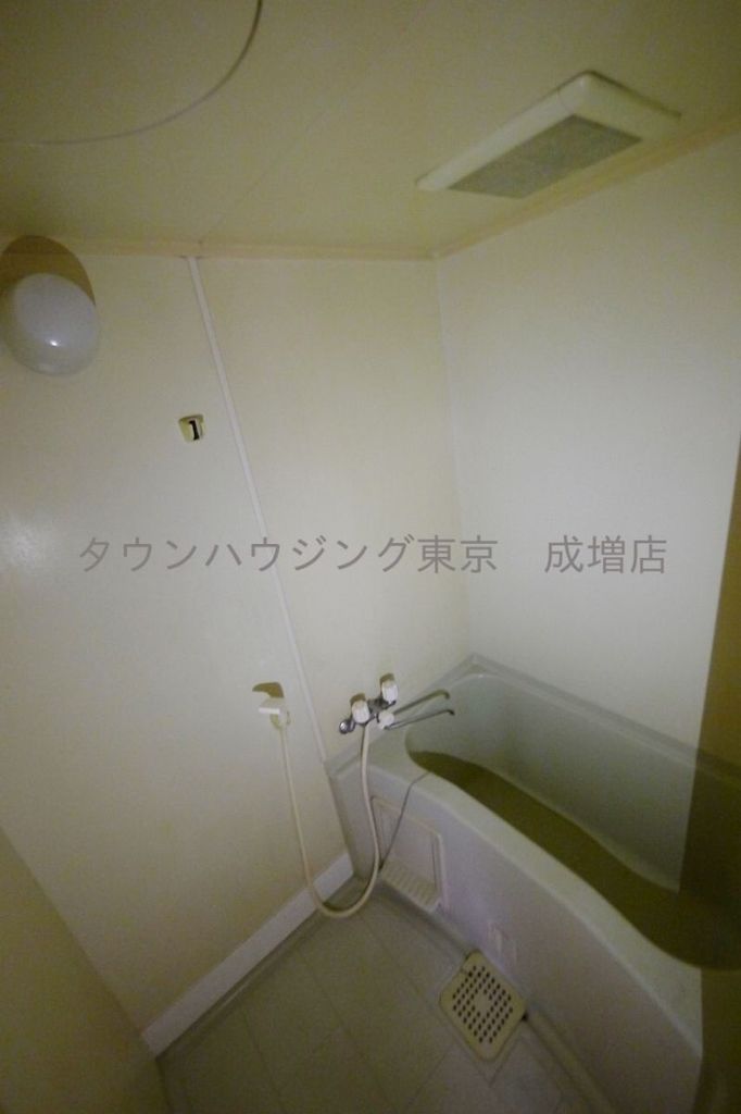 バス・シャワールーム　バス