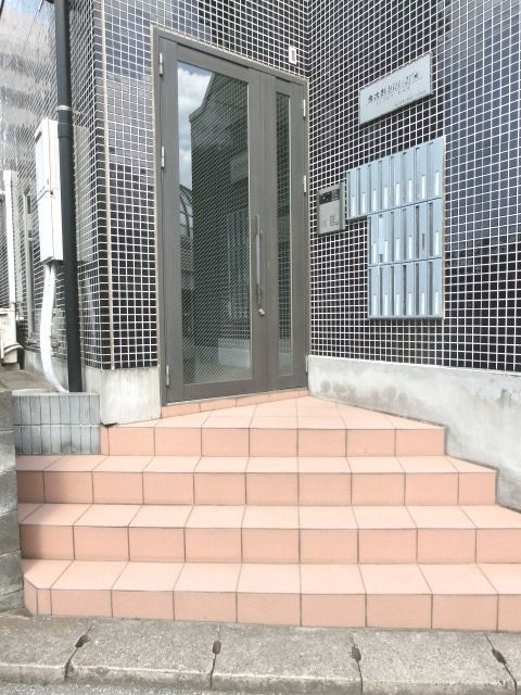 エントランス　エントランス