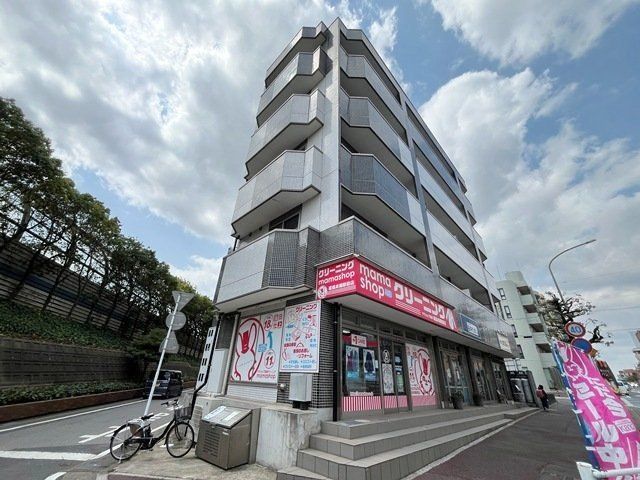 建物外観　２００８年築、オートロック付マンション