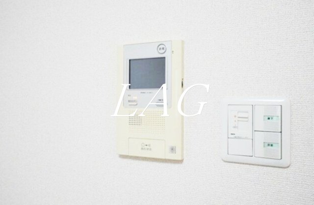 セキュリティ　モニター付きインターホンです。