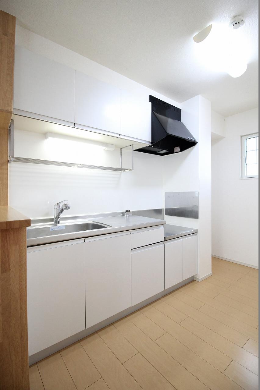 キッチン　※お部屋により仕様が異なる場合があります※