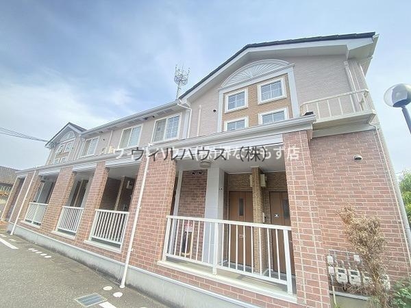 建物外観　南向きバルコニー！