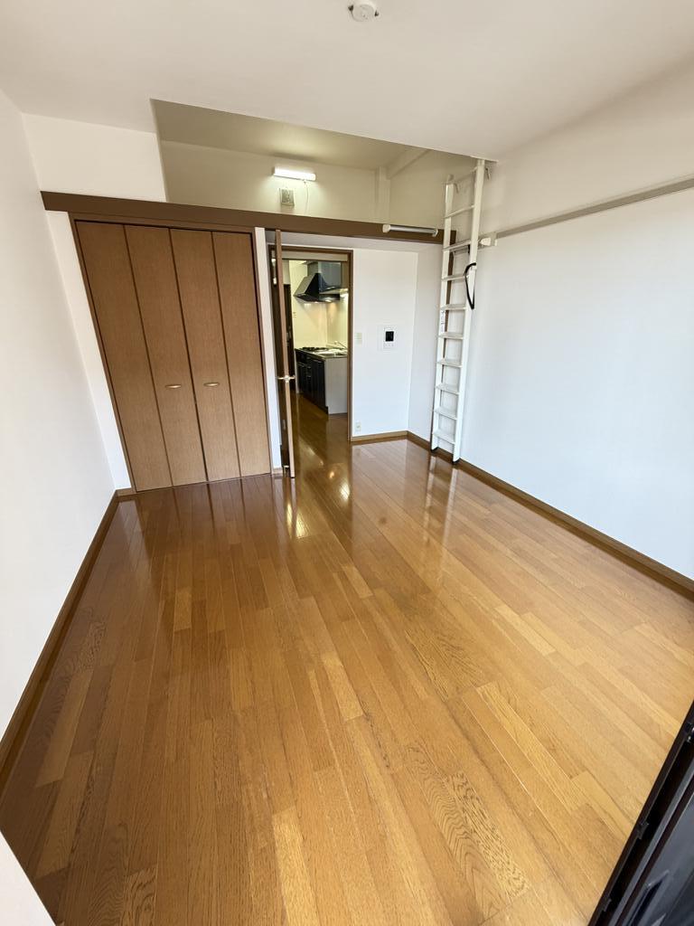 本厚木ローゼンハイムの居間写真