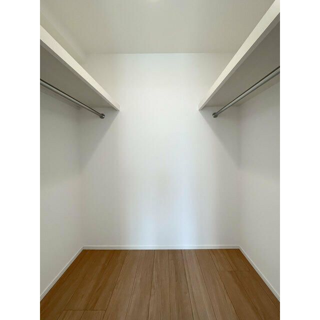 収納　写真は同タイプ住居です