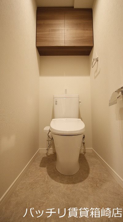 トイレ　同物件別号室の為、現状優先