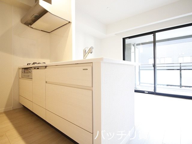 キッチン　同物件別号室の為、現状優先