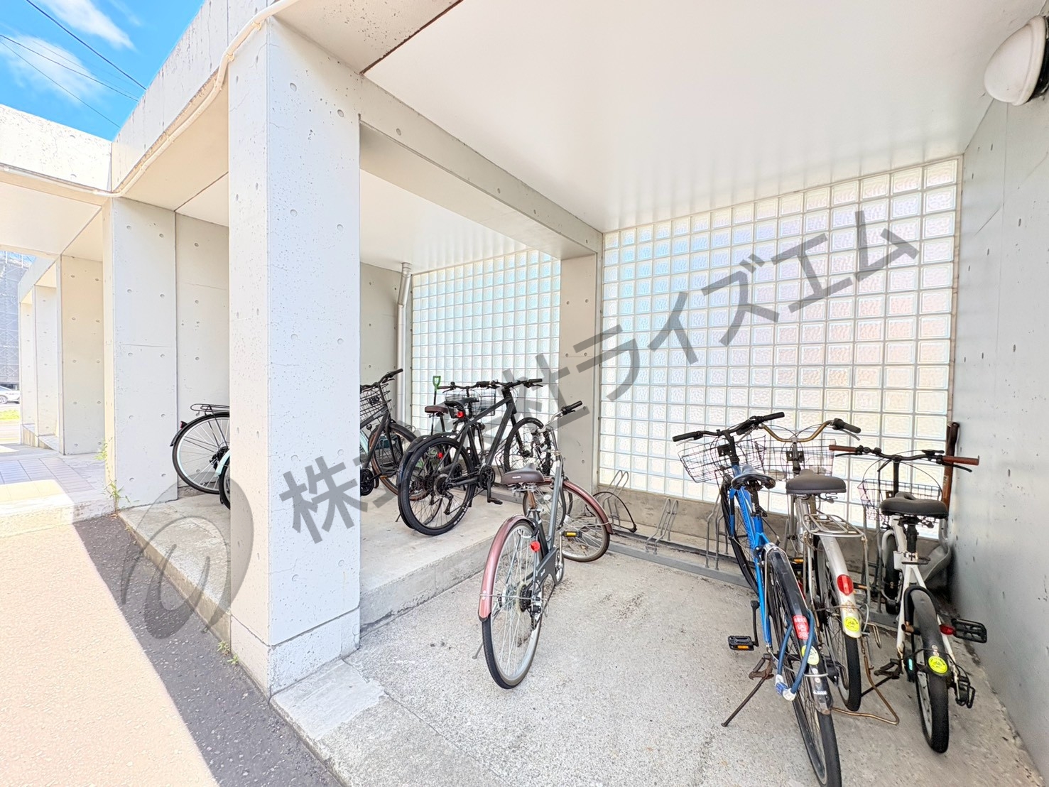 シルキーハイツ琴似公園の外観写真