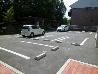 駐車場　駐車場