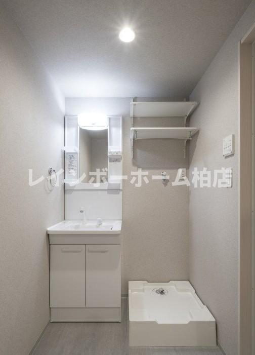 洗面設備　※別部屋参考写真。