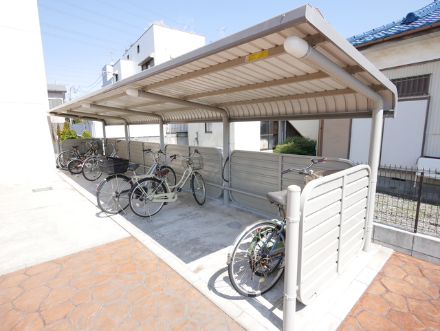 その他共有部分　★屋根付駐輪場がございます★