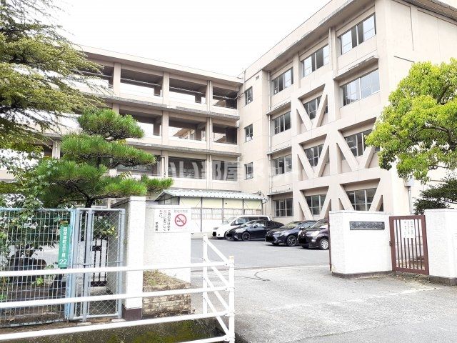 中学校　福山市立中央中学校（中学校）まで182m