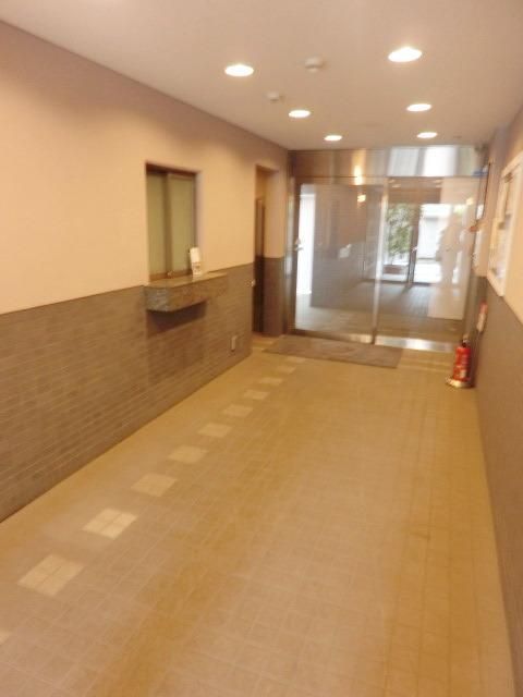 エントランス　エントランス