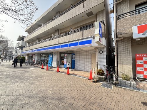 コンビニ　ローソン 西宮北口町店（コンビニ）まで22m