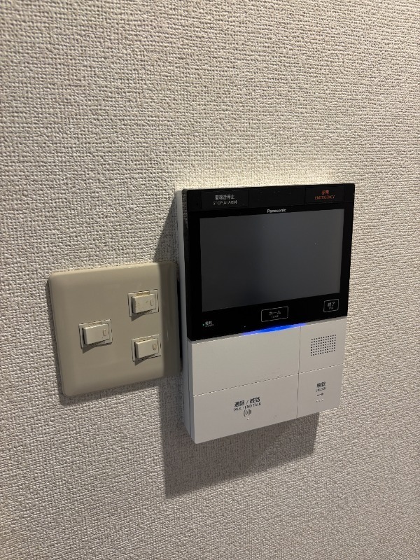 セキュリティ　モニター付インターホン