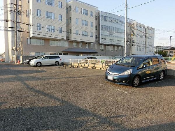 駐車場　敷地内駐車場！