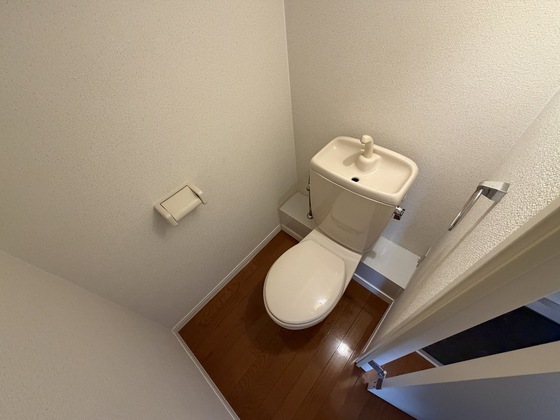 トイレ　※別部屋の写真です