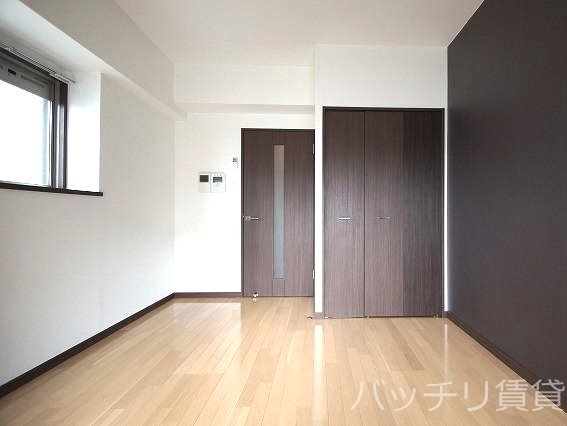 居室・リビング　画像は別号室イメージの為、現況を優先いたします。