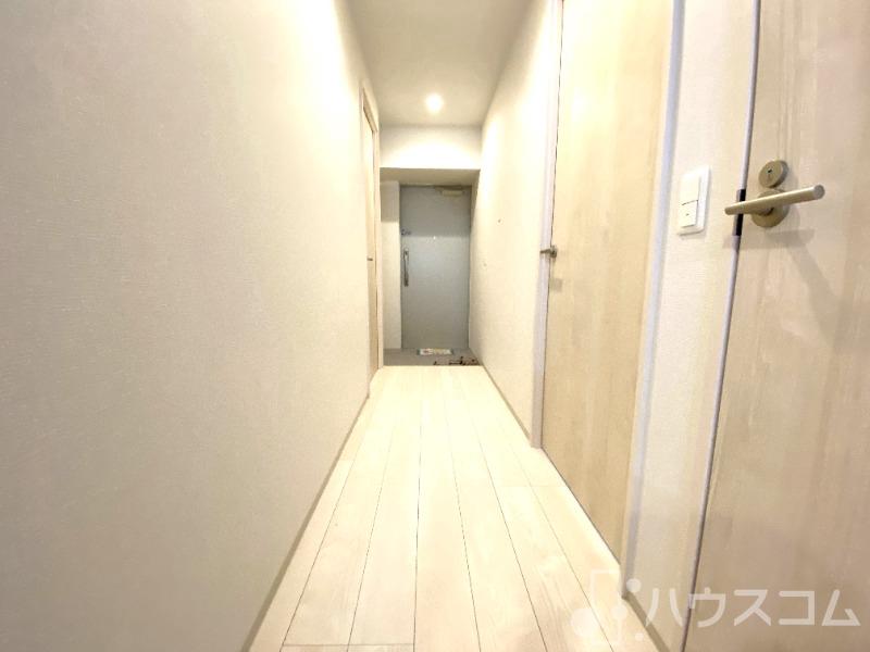 玄関　廊下も長い感じです！