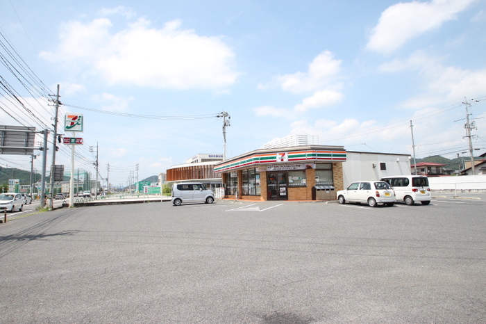 コンビニ　セブンイレブン瀬戸町沖店（コンビニ）まで424m
