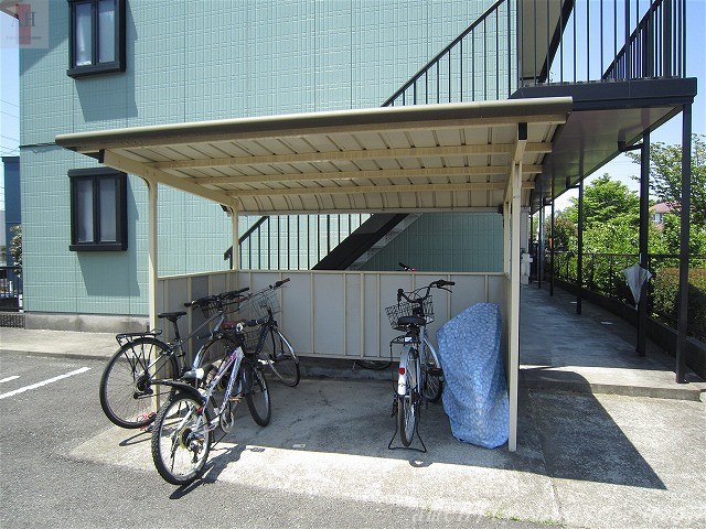 その他共有部分　●駐輪場完備しています♪