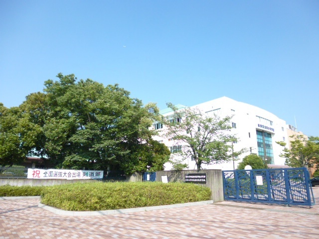 高校・高専　私立東海大学付属浦安高校（高校・高専）まで861m