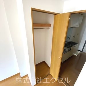 収納　同建物別号室の写真です。